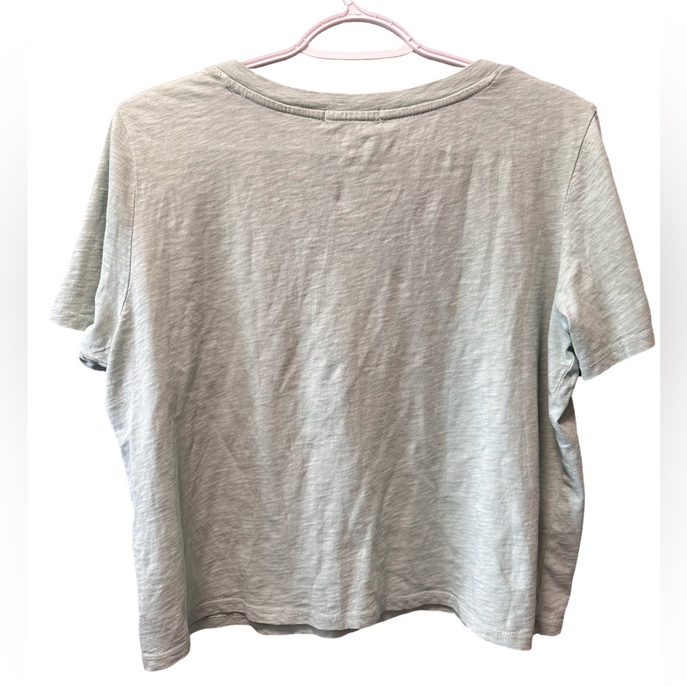 Z Supply NWT Deep V-Neck Tee Size Large - Picture 2 of 3